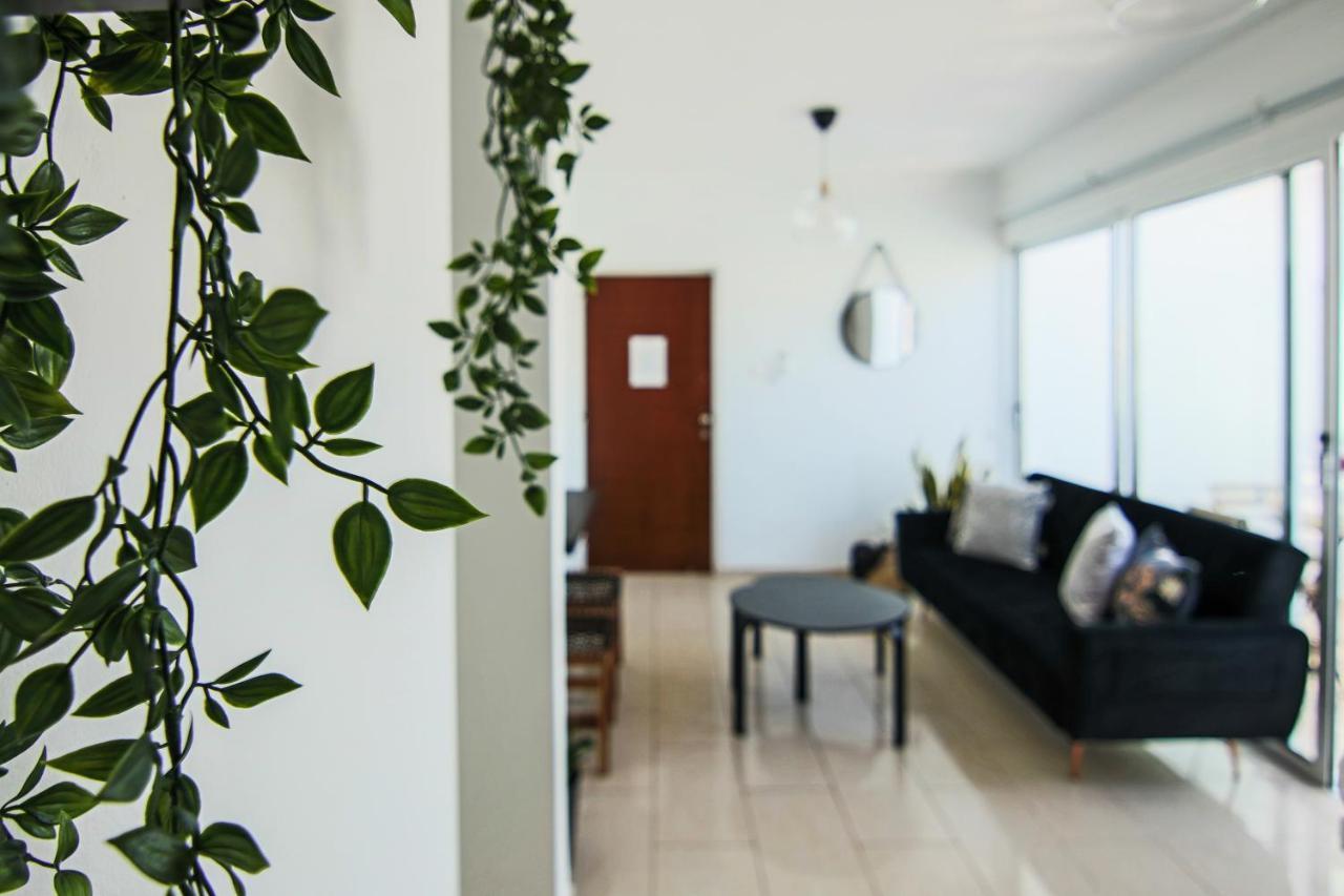 Phaedrus Living: Seaside Luxury Flat Lighthouse 62 Lejlighed Paphos Eksteriør billede
