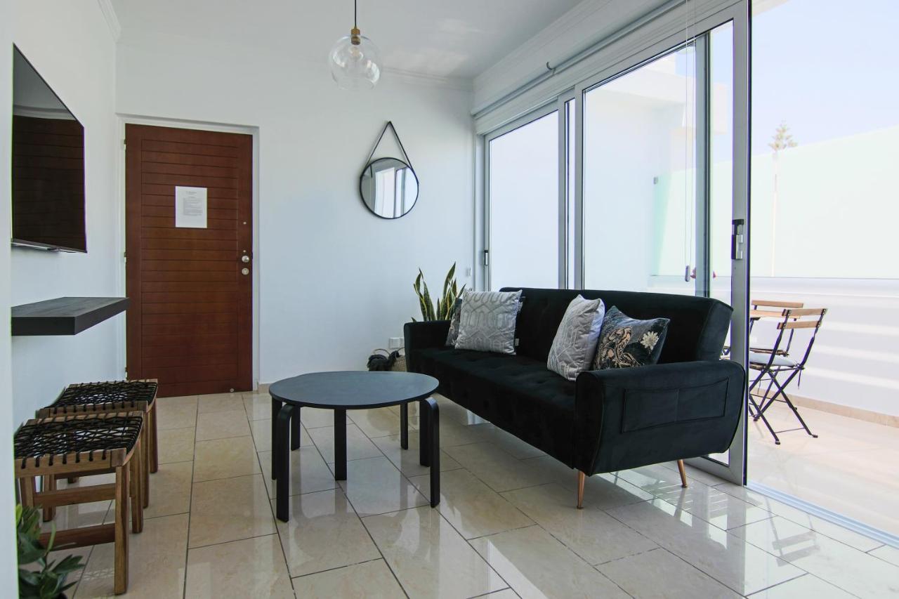 Phaedrus Living: Seaside Luxury Flat Lighthouse 62 Lejlighed Paphos Eksteriør billede