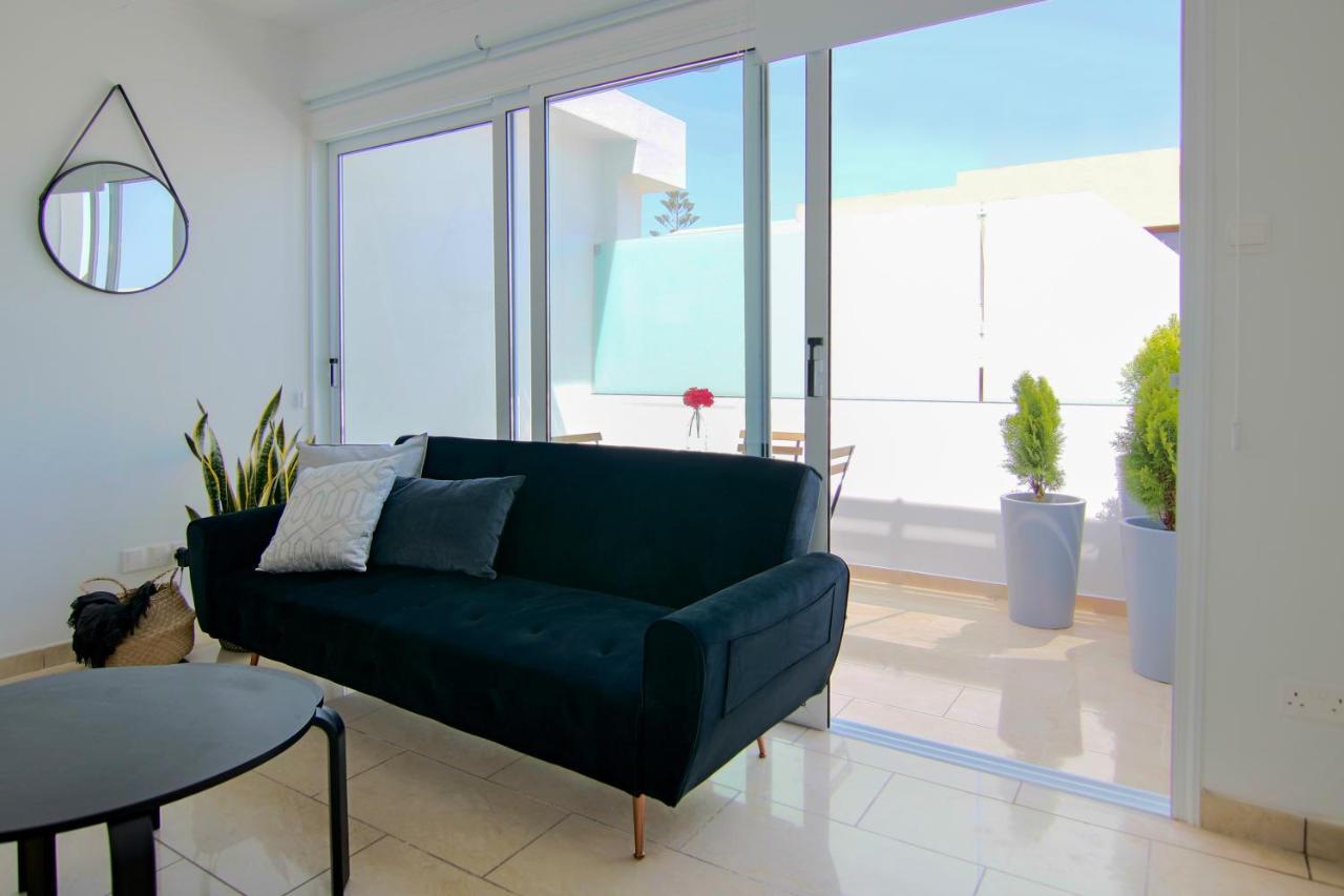 Phaedrus Living: Seaside Luxury Flat Lighthouse 62 Lejlighed Paphos Eksteriør billede